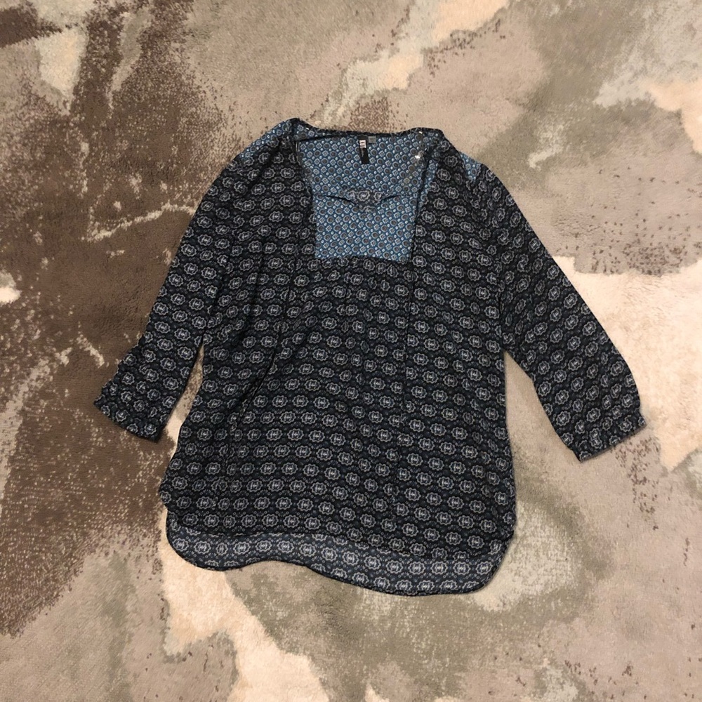 3/4 sleeve blue patterned Tunic top…destined for a country music concert!
